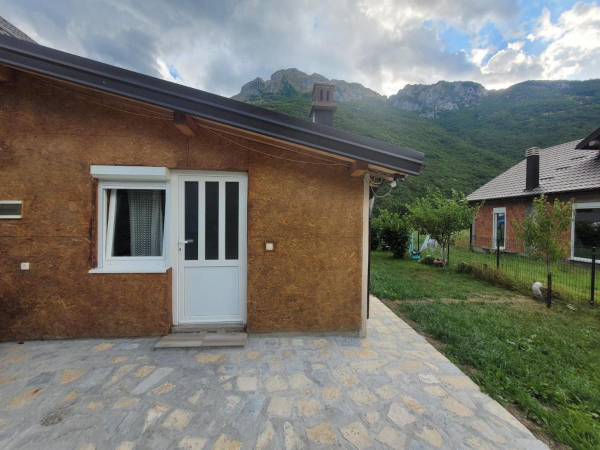 Lola Guest House Vusanje Экстерьер фото