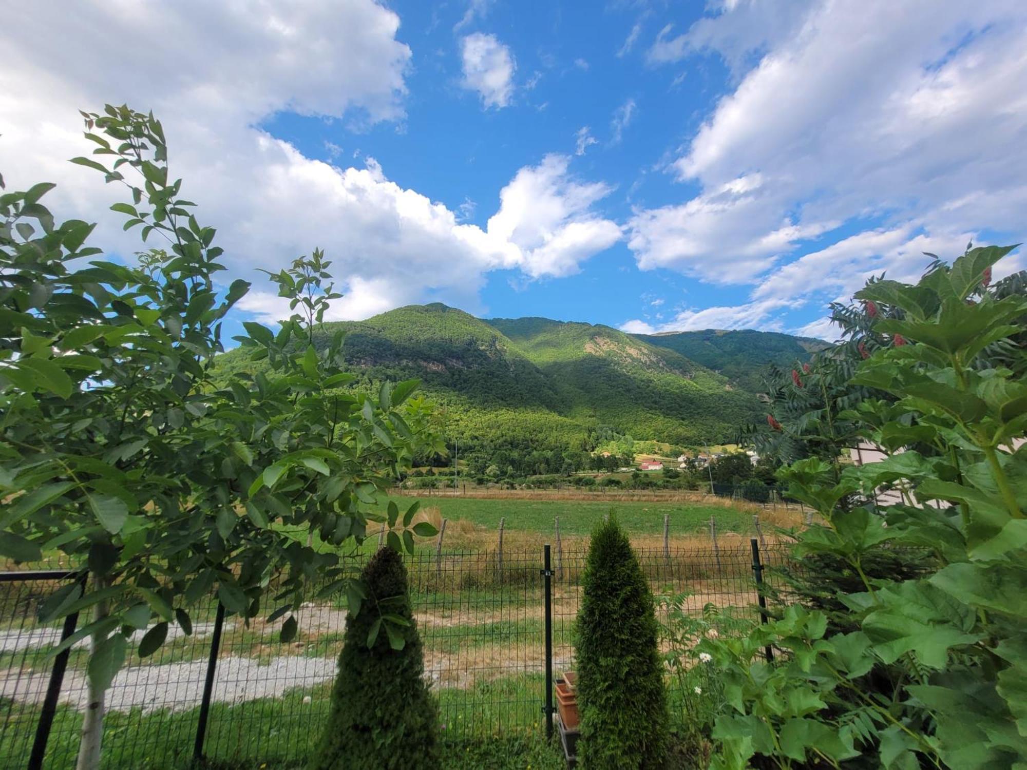 Lola Guest House Vusanje Экстерьер фото