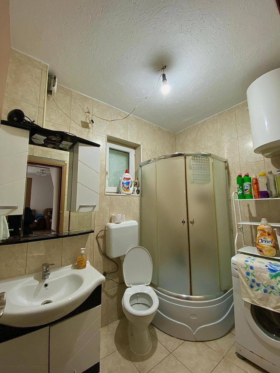 Lola Guest House Vusanje Экстерьер фото