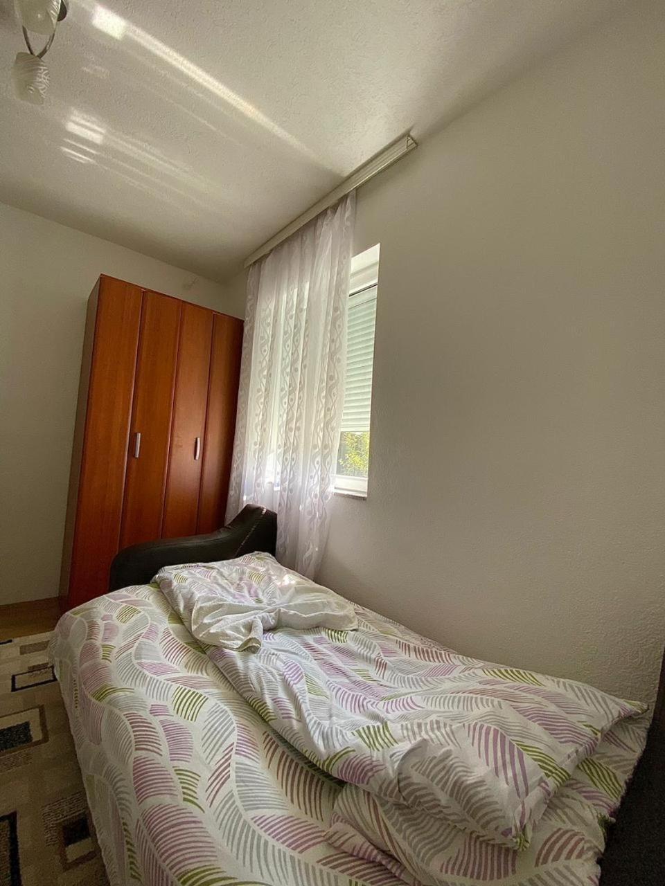 Lola Guest House Vusanje Экстерьер фото